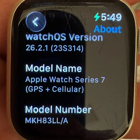 Apple Watch Series 7 41MM Smart Watch GPS/Cellular Aluminum Case Starlight - Picture 2 of 6